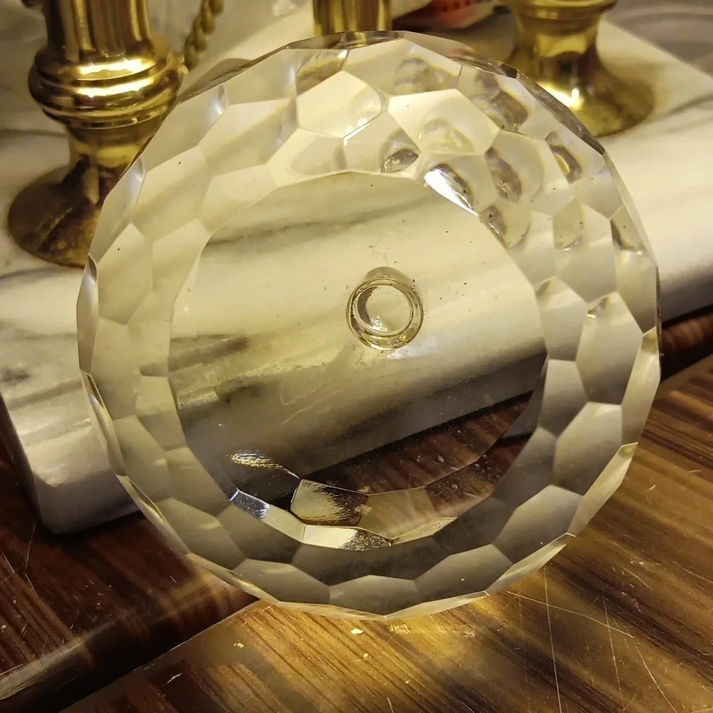 Vintage Oleg Cassini crystal paperweight apple 🍎